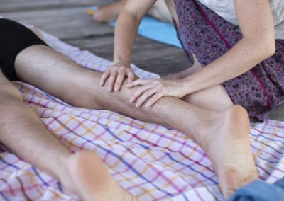 massage jambe estivales du Tantra